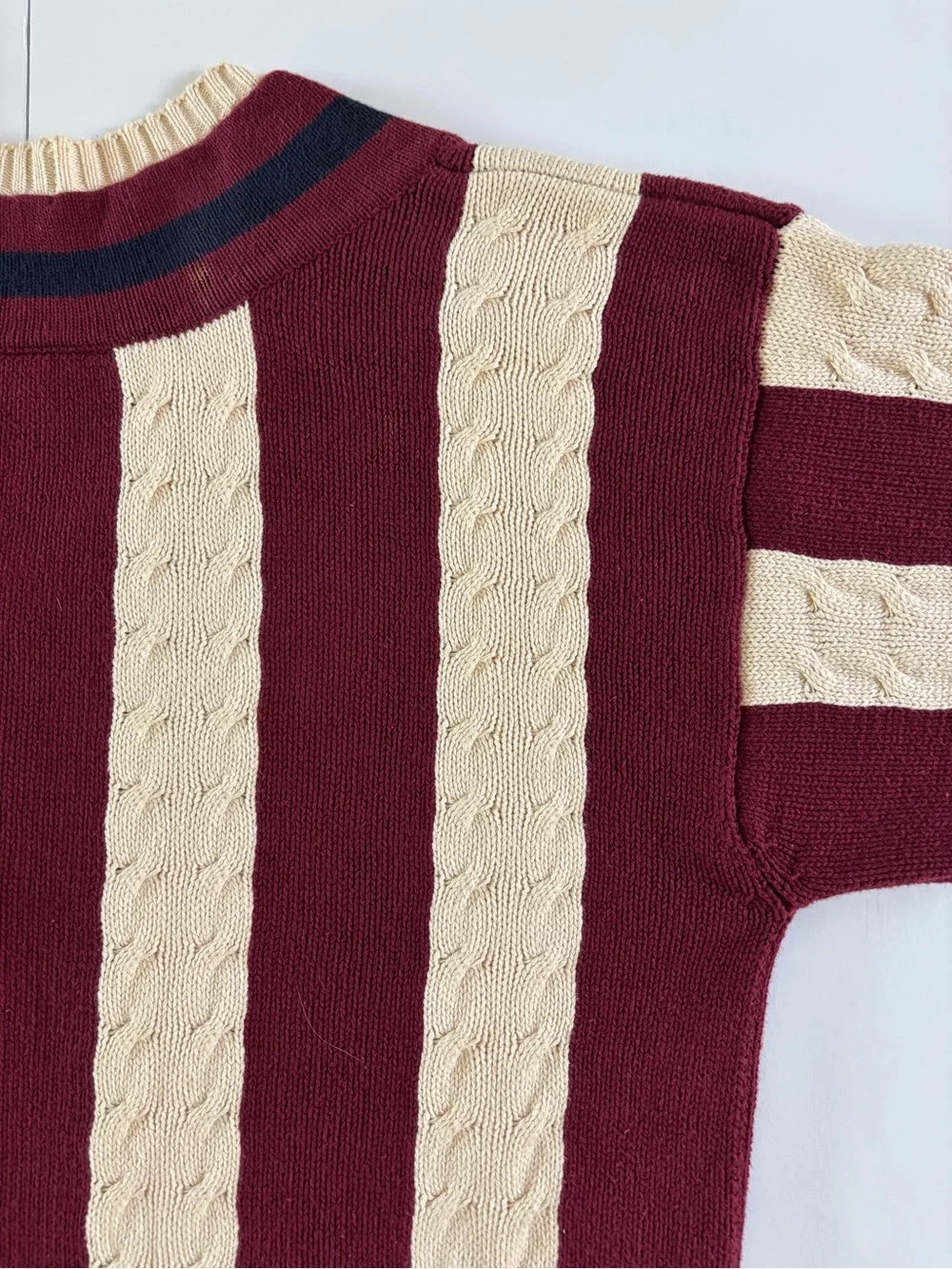 Vintage 90s IZOD Chunky Cable Knit Vertical Striped V-Neck Sweater Large